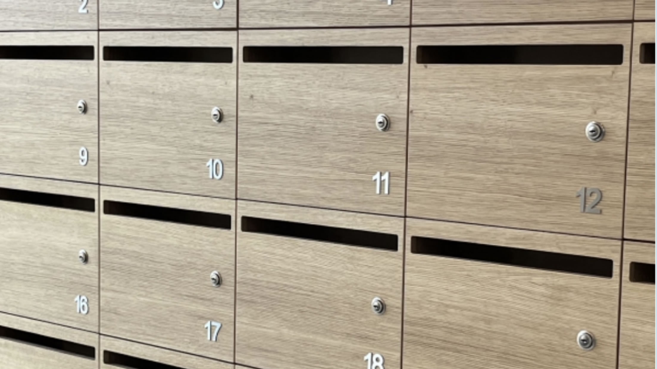 Cassette postali in legno